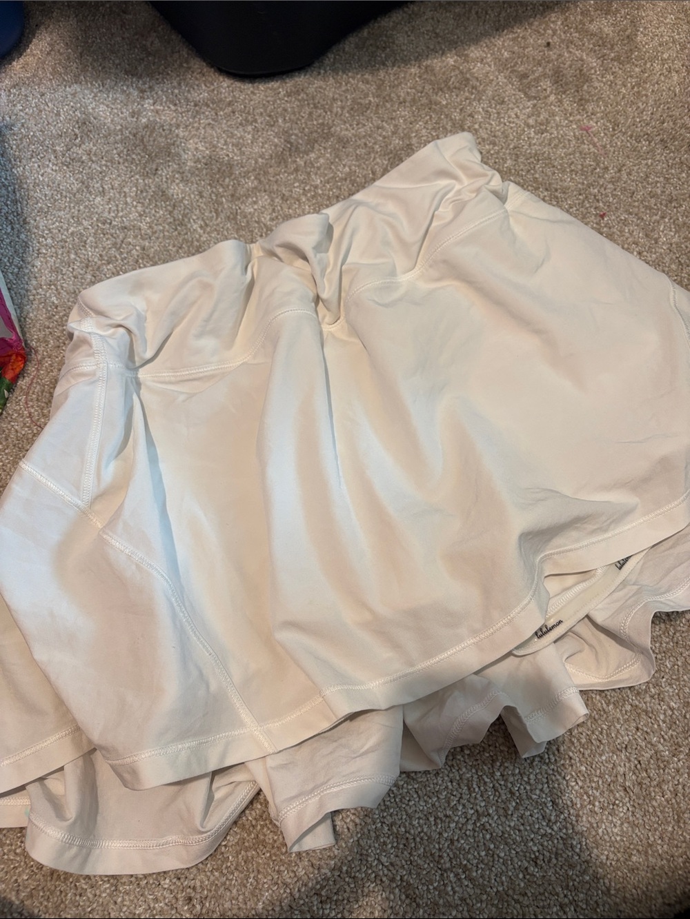 Lululemon white Performance athletic skirt Skort Active Skirt size 8